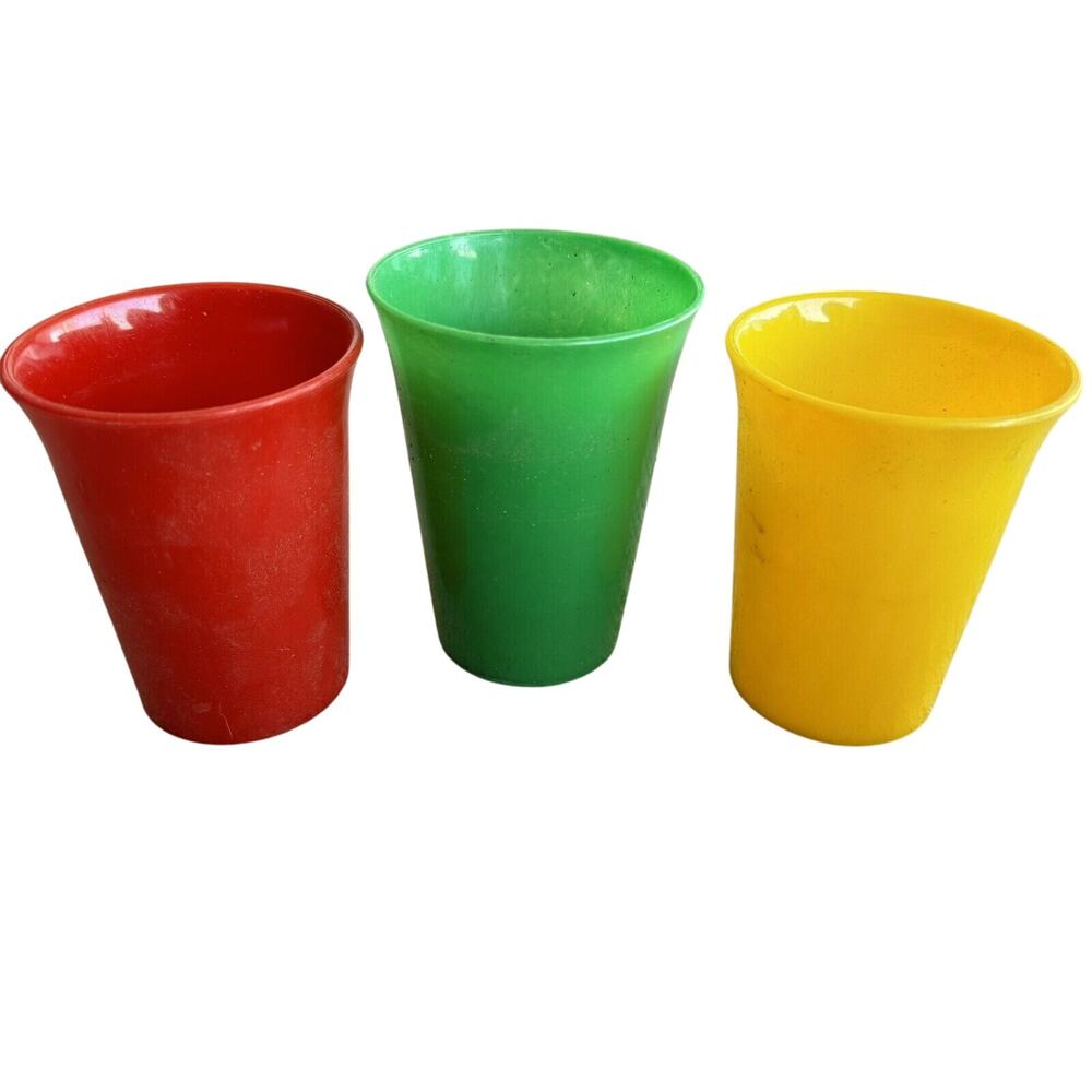 Lot of 3 Vintage Plasmetl Kids Colorful Cups Bell Tumblers 7 oz Primary Colors
